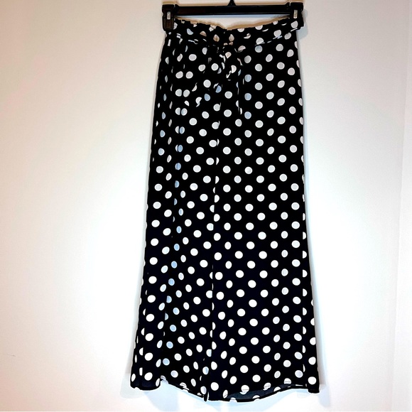 Flowy Wide Leg Pants - Picture 1 of 4